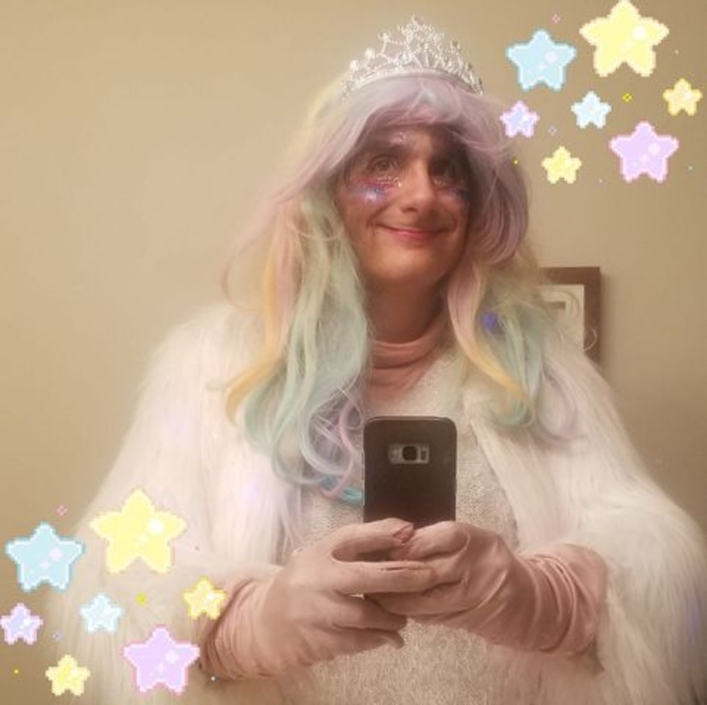 Meet your Posher, Nicole